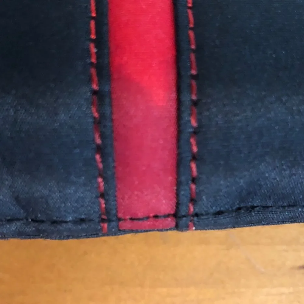SwissGear Maya Black Red Computer 13.3
